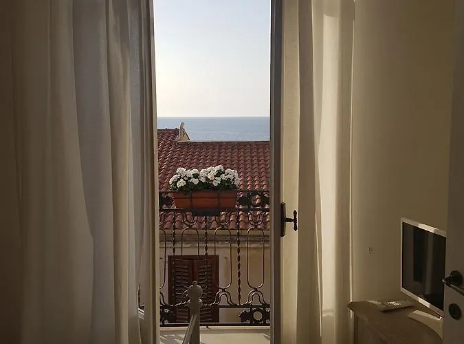Azzurro 4*