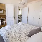 Couette-café Azzurro 4*