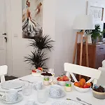 Azzurro Bed & Breakfast 4*