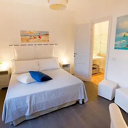 Azzurro Bed and Breakfast