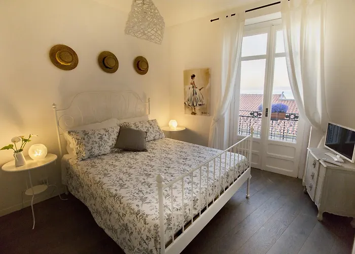 Frühstückspension Azzurro 4*